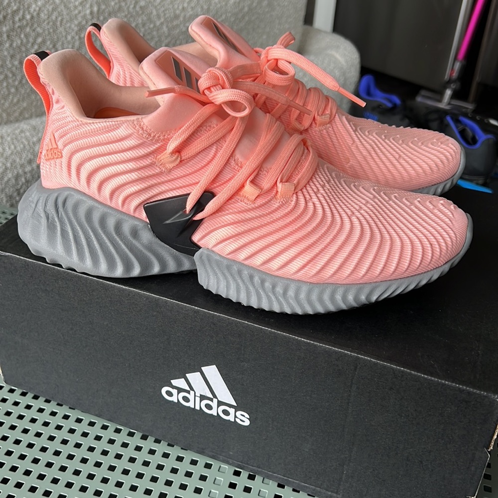 COPY - Adidas Alphabounce